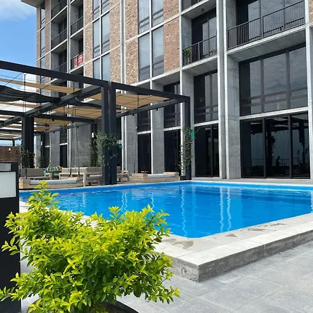 Lux 2 Bedroom Apartment, Swimming Pool, Gym And Free Parking Spot In Downtown Monterrey